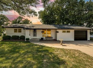 103 S Salina St, Haven, KS 67543