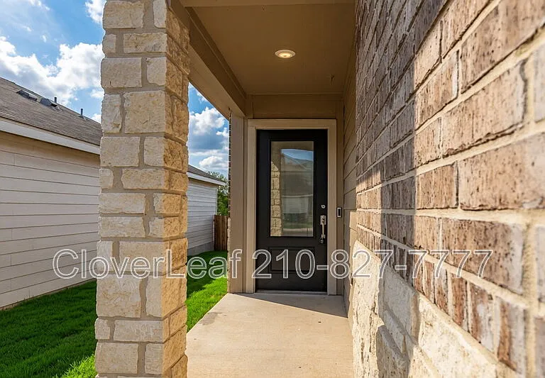 706 Red Field Way — Photo 5