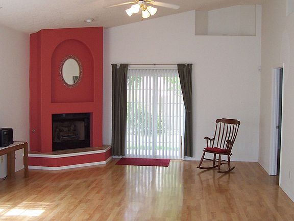 Greatroom with Fireplace