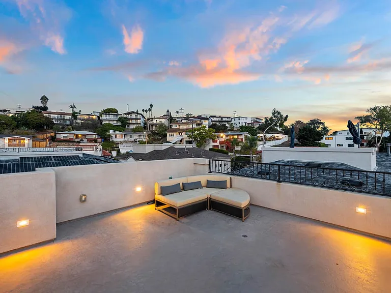 5051 Savannah St — Photo 48