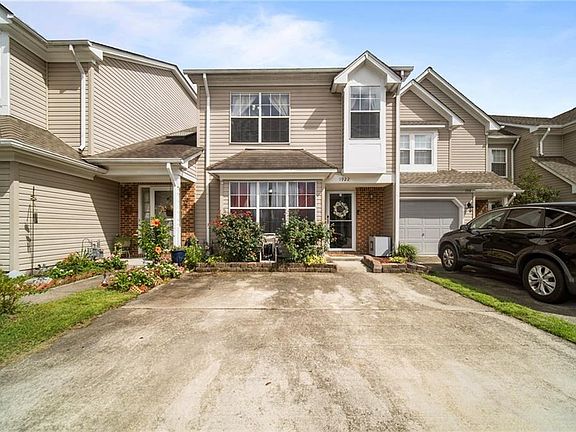 2nd image of 1922 Abbotsbury Ct