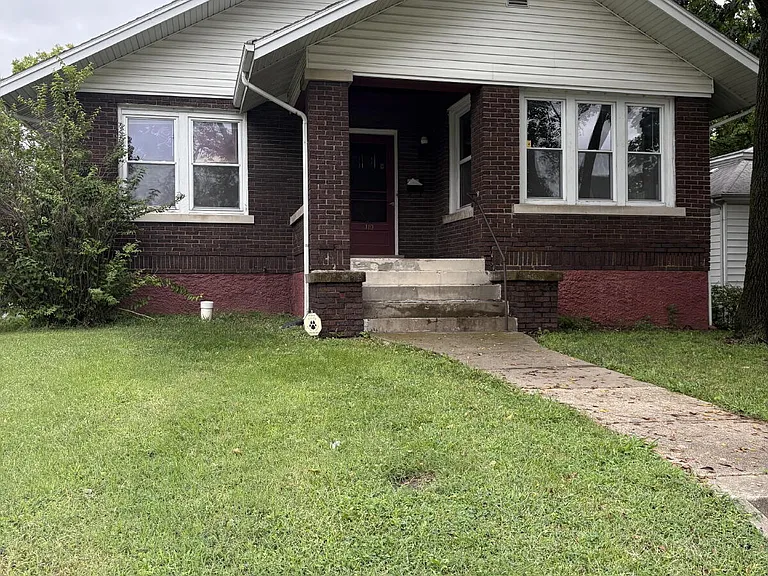 110 S College Ave — Photo 1