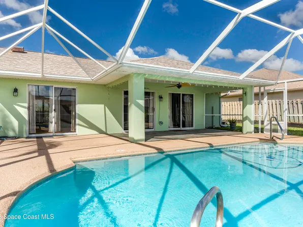 3083 Forest Creek Dr, Melbourne, FL 32901