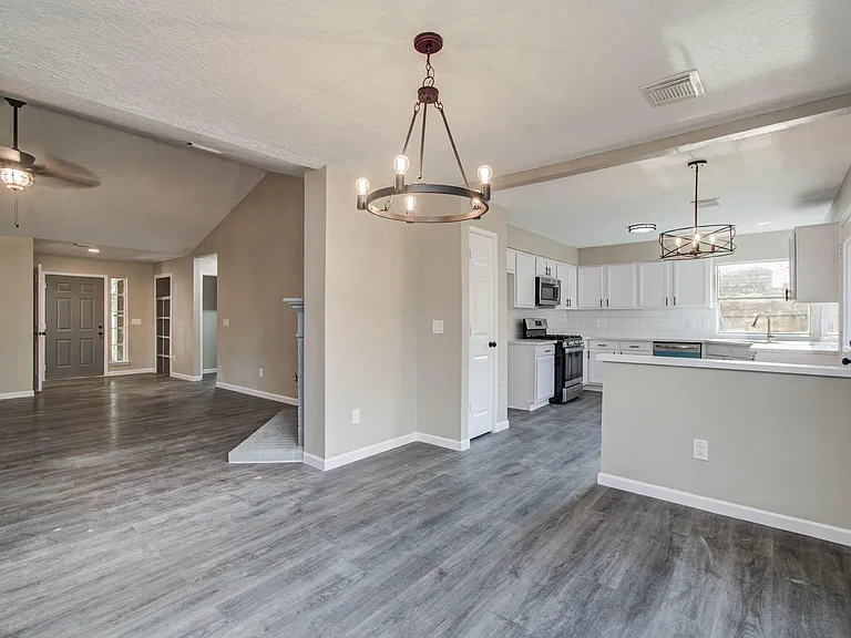 5803 Forest Timbers Dr — Photo 18