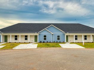 317 Airman Blvd, Warner Robins, GA 31088