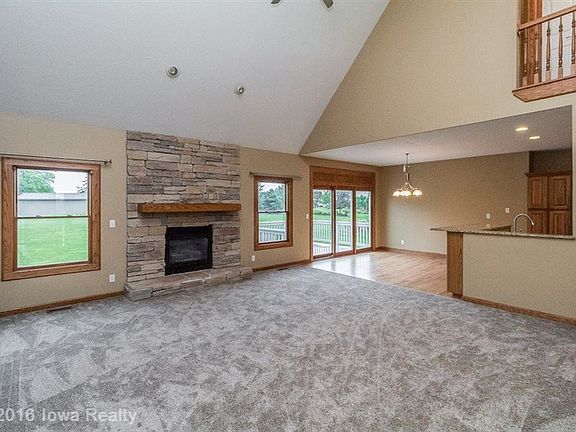3rd image of 15414 Horton Ave
