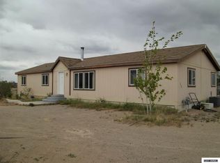 3596 Cherry St, Silver Springs, NV