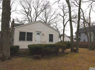 47 Ulrich Rd, Centereach, NY 11720