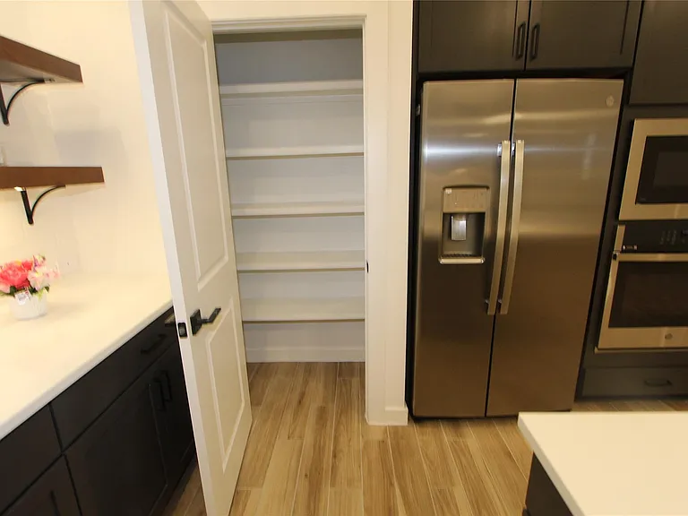 21202 Surf Island Dr — Photo 20