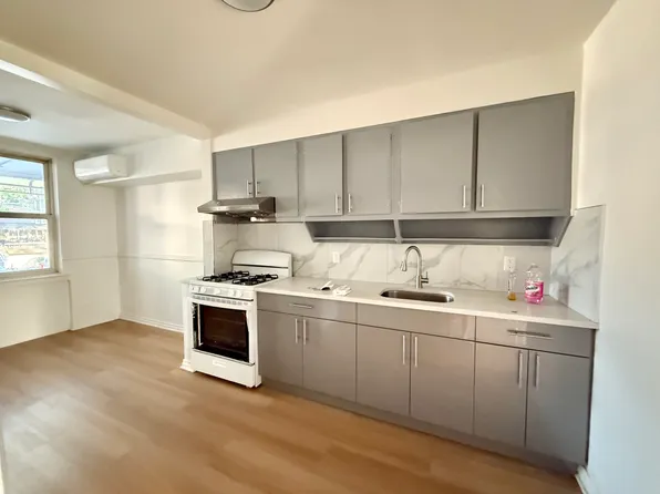 238 Bay 22 St #2, Brooklyn, NY 11214