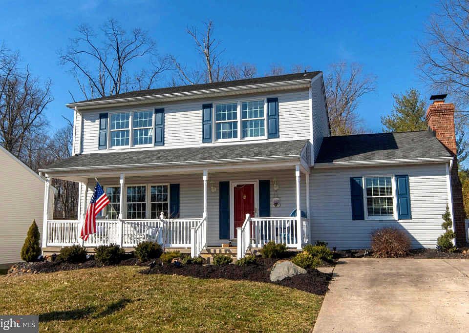 1st image of 802 W Farrow Ct