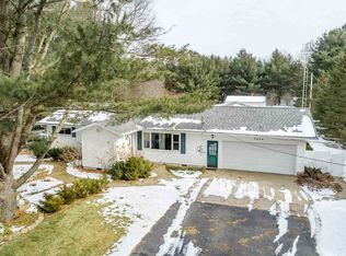 3044 N Stark Rd, Midland, MI 48642