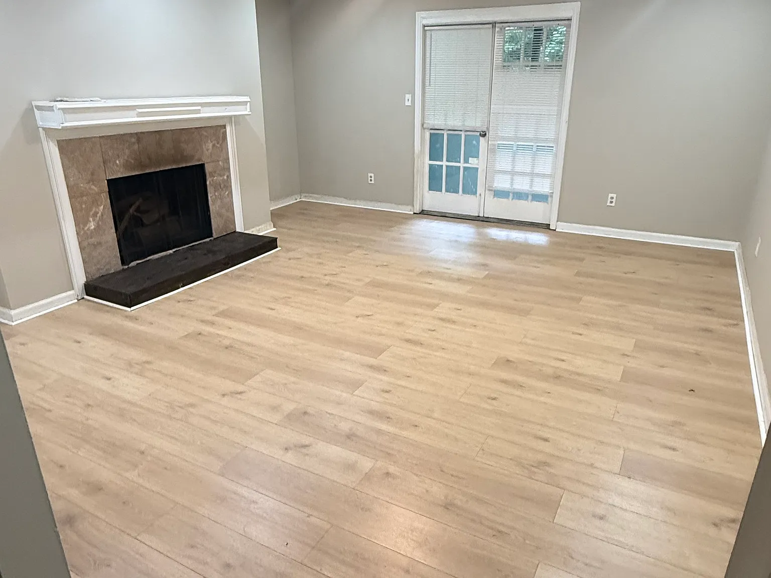 3 bed, 2.0 bath, 1628 sqft, $1,400 — Photo 1