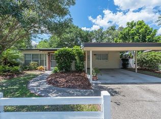 9631 Orange Grove Dr, Tampa, FL 33618