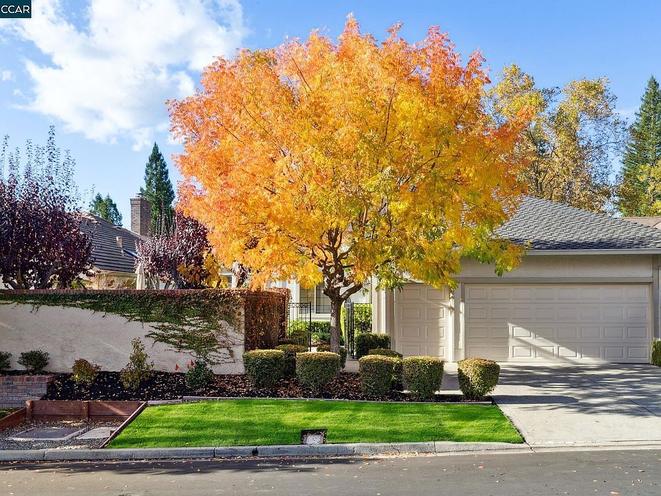 1st image of 316 Jacaranda Dr