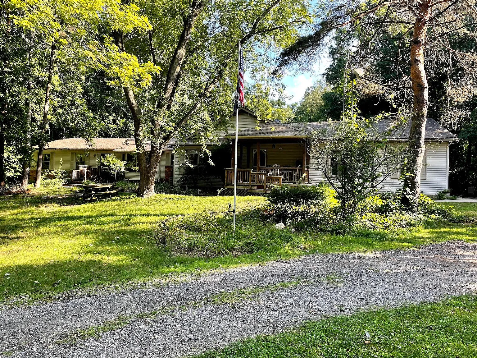 6027 Pine Oaks Trl photo 1