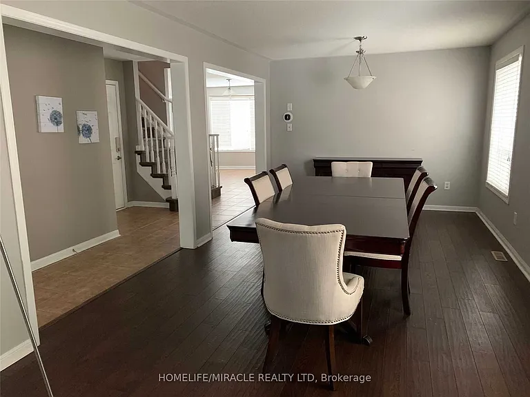 1509 Marshall Cres — Photo 4