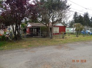 63536 Flower Rd, Coos Bay, OR 97420