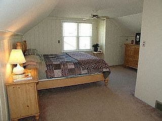 5th image of 3407 Hunter Ave
