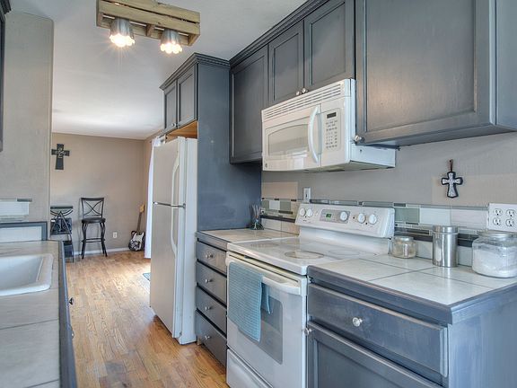 5th image of 11821 SE 318th Pl