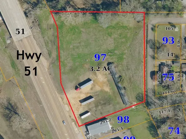 3788 Commerce St, Grenada, MS 38901