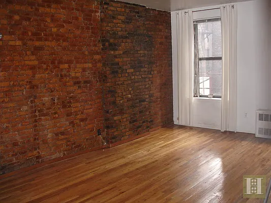 Rented by Halstead Real Estate | media 27