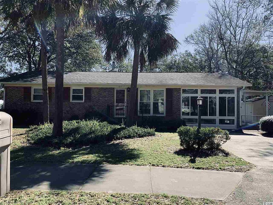 1st image of 611 S Hollywood Dr