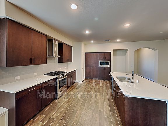 3rd image of 1256 Pleasant Knoll Trl