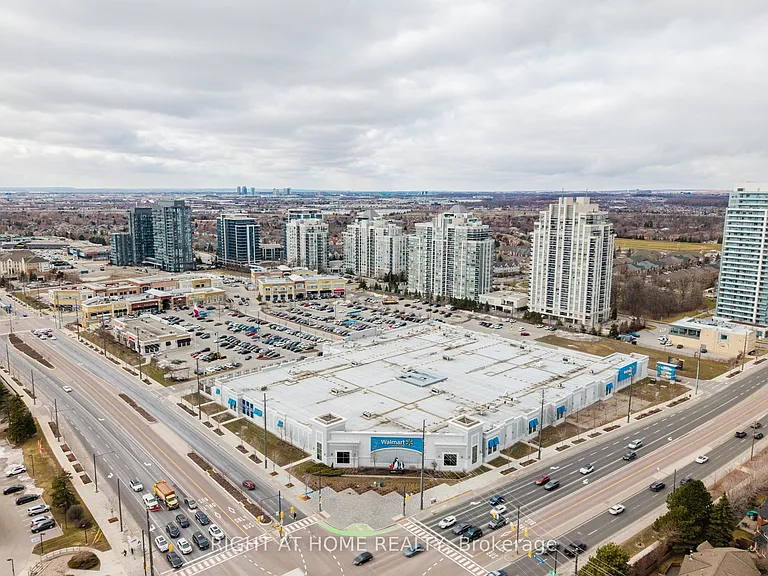 7950 Bathurst St #1424 — Photo 39