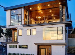 216 9th Pl, Manhattan Beach, CA 90266