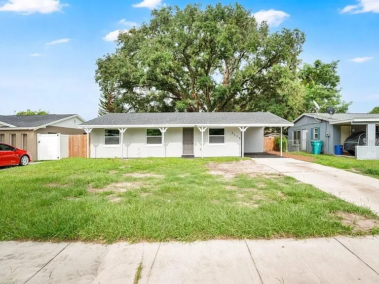 2115 Messina Ave — Photo 3