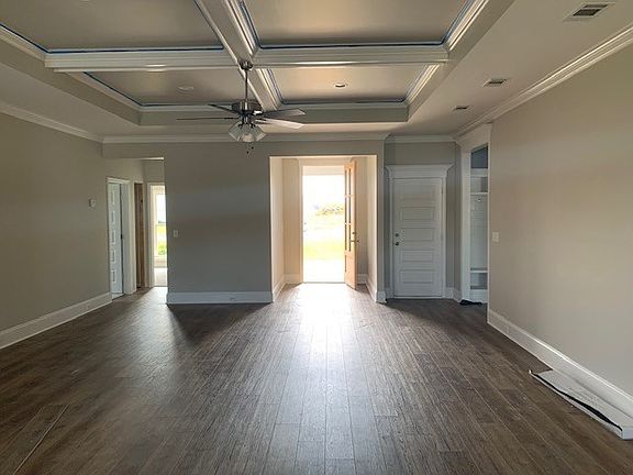 2nd image of 3908 Bishop Ln