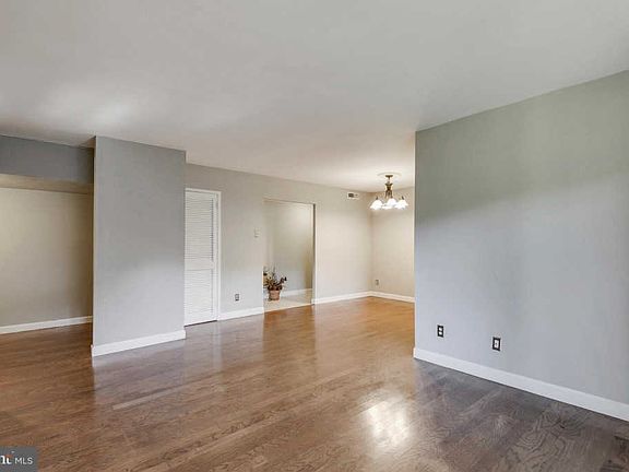 2nd image of 19439 Brassie Pl APT 303