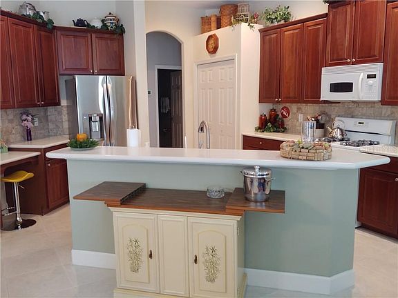 3rd image of 8255 Barton Farms Blvd