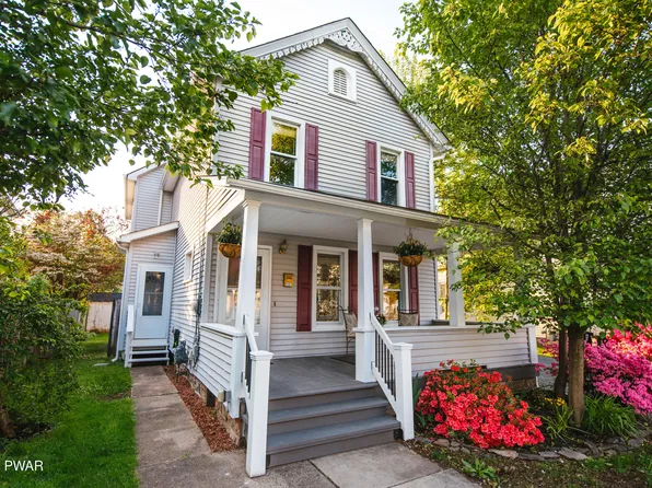 207 Avenue I, Matamoras, PA 18336