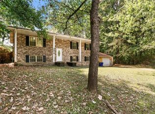 2970 Harper Valley Dr, College Park, GA