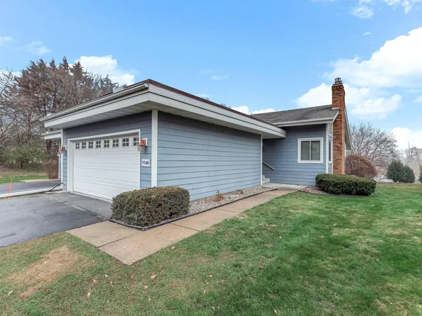 9548 Brighton Ln, Eden Prairie, MN 55347