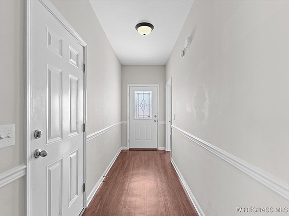 4th image of 112 Wingate Ave