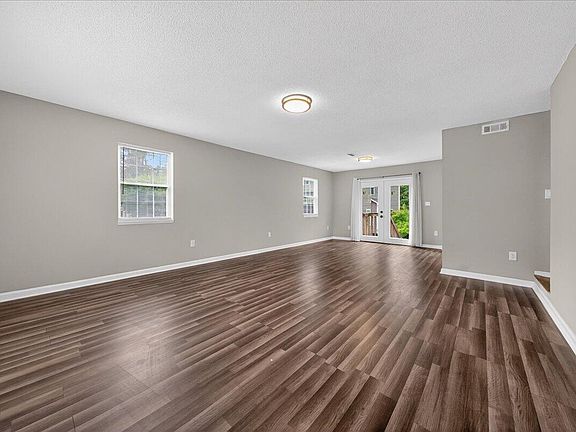 5th image of 5316 Fayetteville Rd