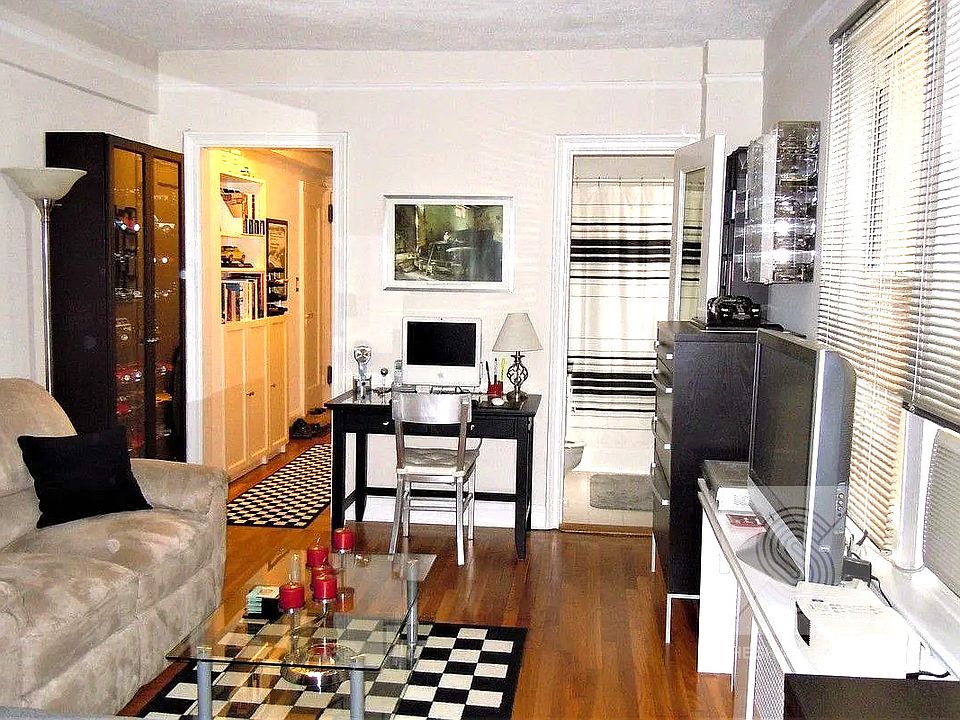 1st image of 321 E 54th St APT 5F