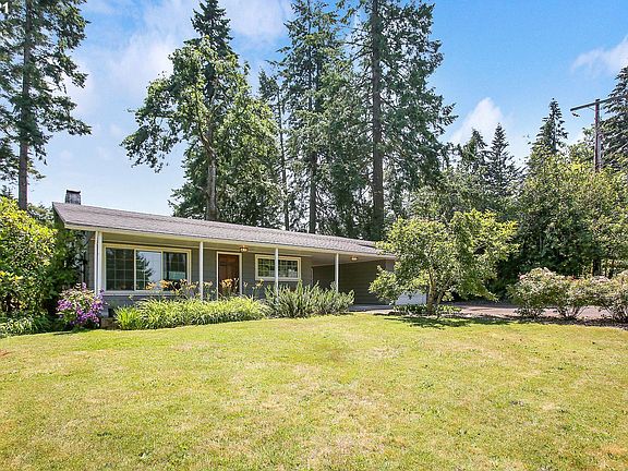 2nd image of 2292 Hillcrest Dr