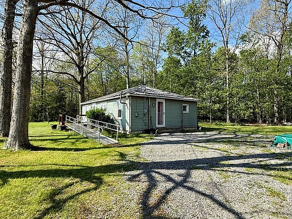 3rd image of 618 Victory Church Rd
