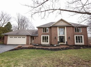 21 Mile Post Ln, Pittsford, NY 14534