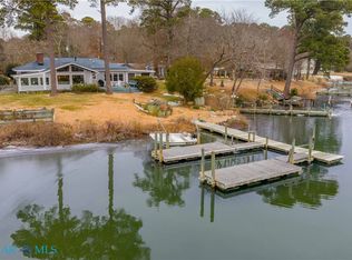 95 Kellum Ave, Deltaville, VA 23043