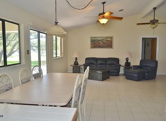 4th image of 132 Oleander Dr