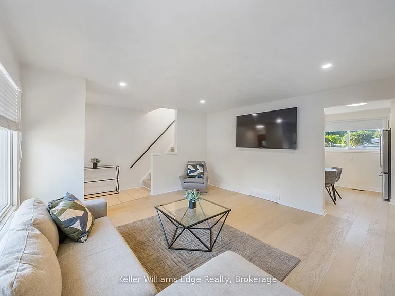 153 Dudhope Ave — Photo 7