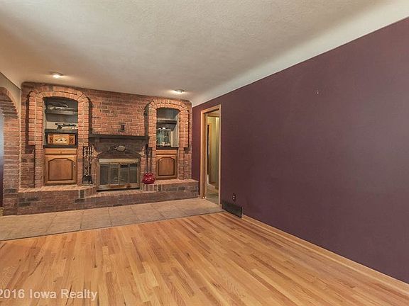 4th image of 506 SW Westlawn Dr