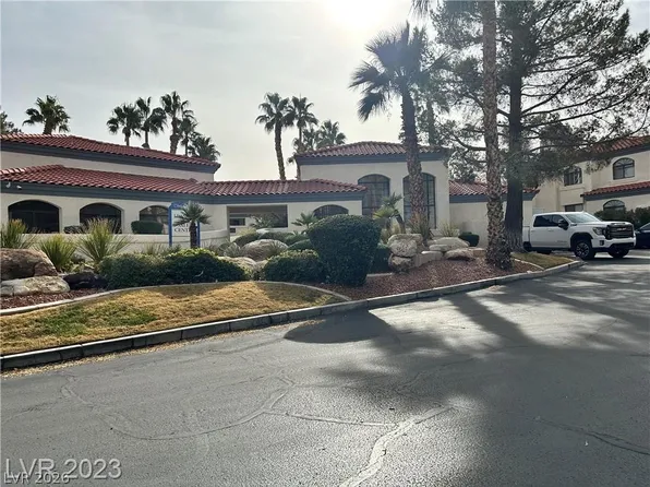 8455 W Sahara Ave APT 177, Las Vegas, NV 89117