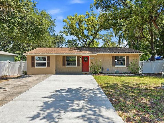 2nd image of 1512 E HANNA AVENUE