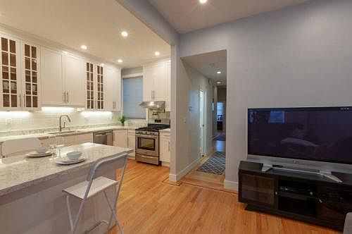 2nd image of 542 Union St
